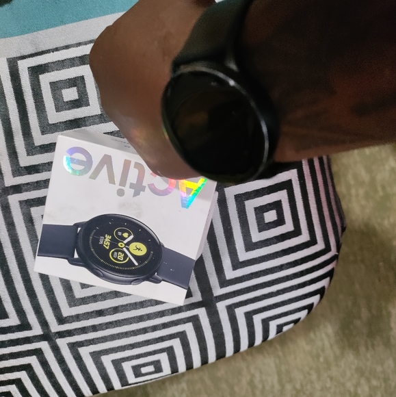 Samsung Galaxy watch "ACTIVE" - Picture 5 of 6